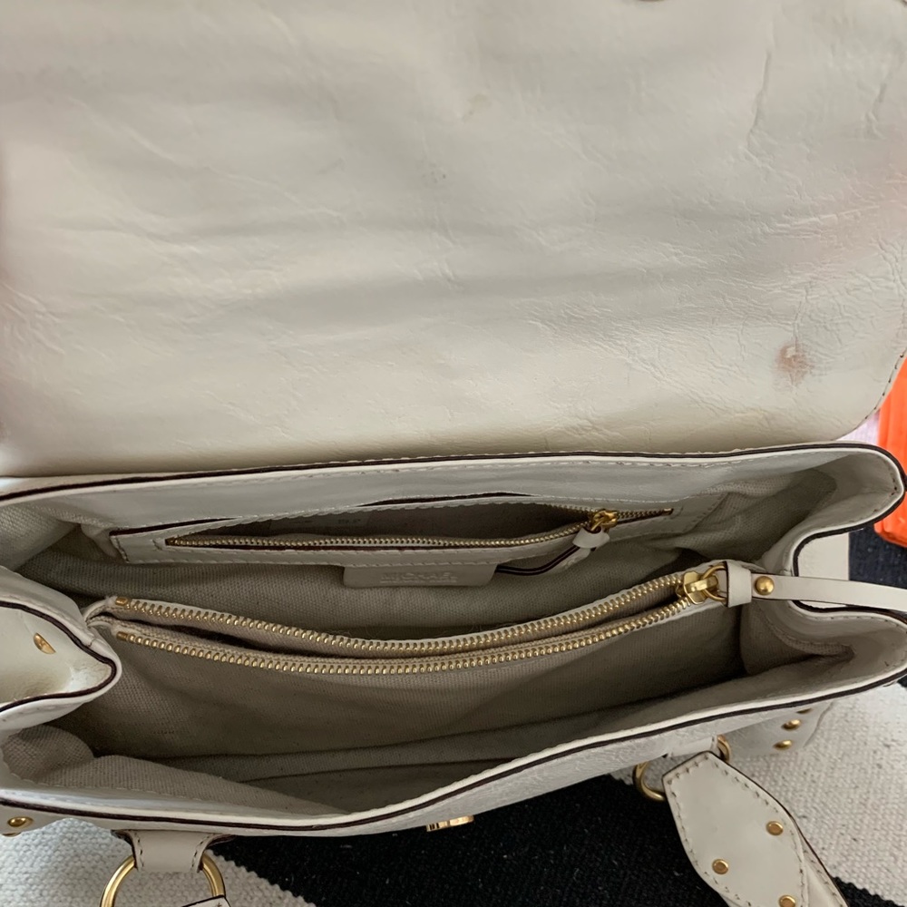 Michael Kors Berkley Shoulder Bag in “Vanilla” - Picture 14 of 15